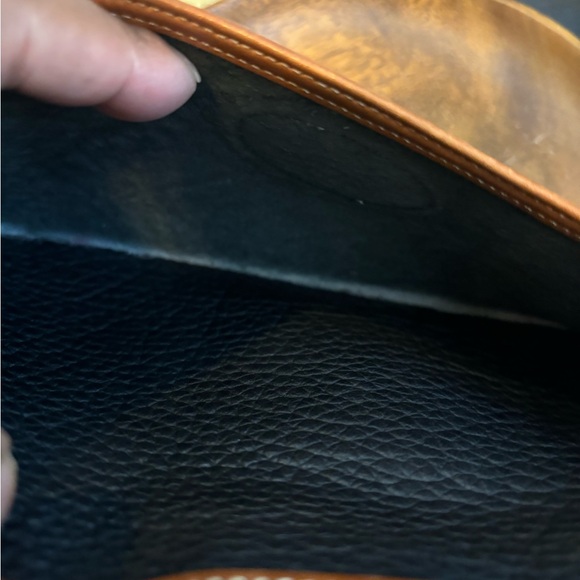 Vintage Dooney and Bourke Crossbody - Picture 15 of 16